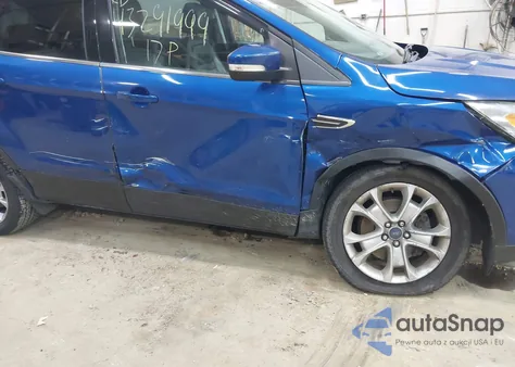 2017 Ford Escape Titanium z USA, uszkodzony, nr VIN 1FMCU9J90HUF10075